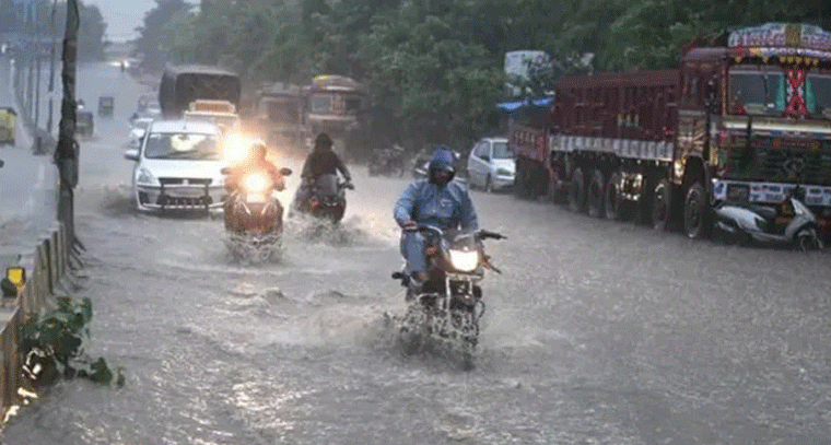 కాసేపట్లో భారీ వర్షం