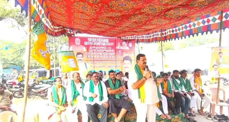 రైతు డిక్లరేషన్ వెంటనే అమలు చేయాలి