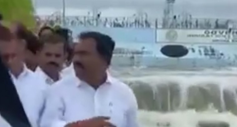 నీటి విడుదలపై మాజీ ఎమ్మెల్యే హర్షం