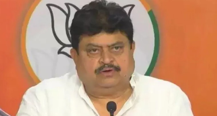 కాంగ్రెస్ పార్టీ బీసీల పేరుతో రాజ‌కీయం: రామ‌చంద‌ర్‌రావు