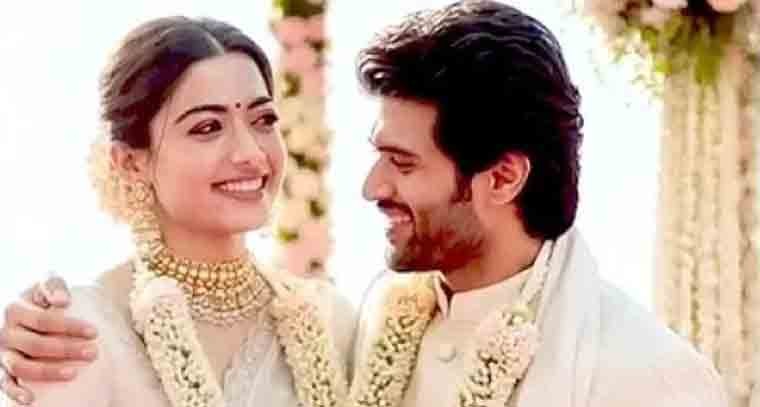 నాగర్‌కర్నూల్ లో సందడి చేస్తున్న విజయ్ దేవరకొండ - రష్మిక మందన్న దంపతులు 