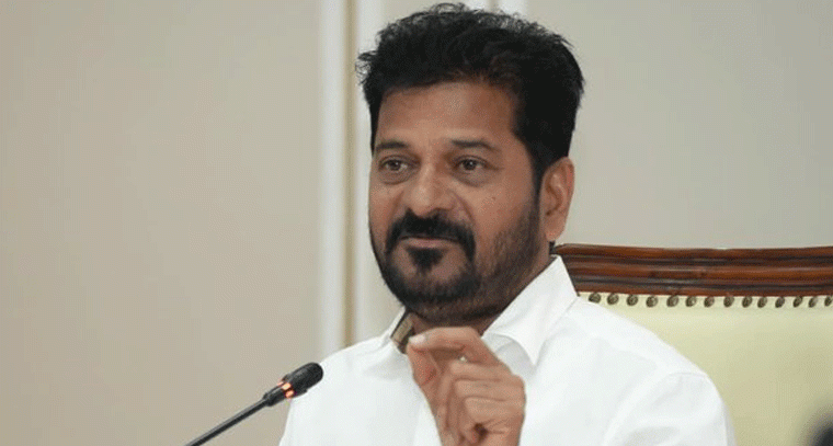 సోషల్ మీడియాలో ప్రశ్నించిన వారిపై రౌడీ షీట్ తెరవనున్న రేవంత్ రెడ్డి ప్రభుత్వం 