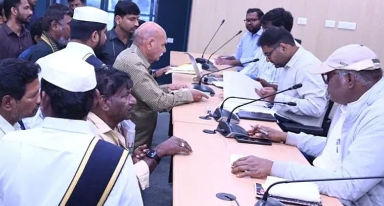 అర్జీలను సత్వరమే పరిష్కరించాలి: కలెక్టర్