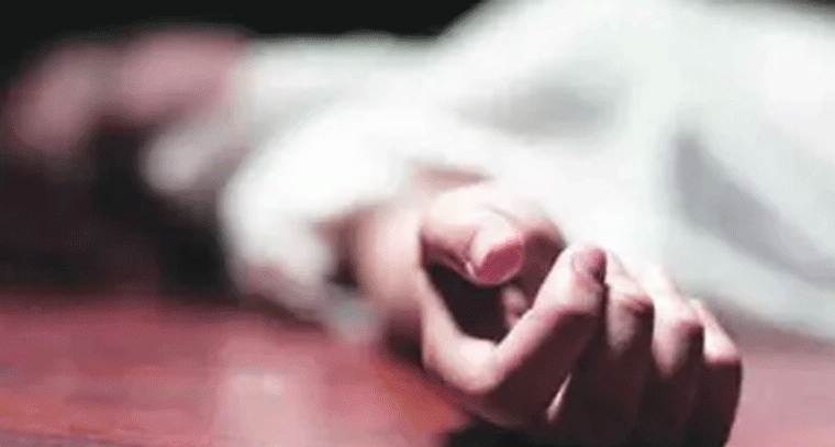 రోడ్డు ప్రమాదంలో ఒకరు దుర్మరణం