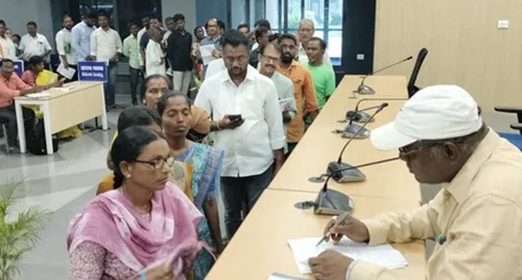 అర్జీల పరిష్కారం సత్వరమే పూర్తి చేయాలి..