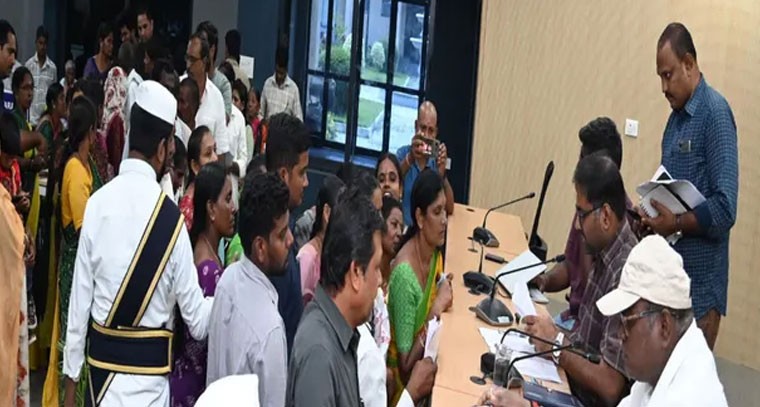  అర్జీల పరిష్కారం సత్వరమే పూర్తి చేయాలి: కలెక్టర్