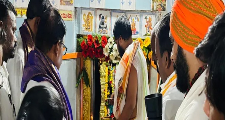 సద్గురువు అనుగ్రహం అందరిపై ఉండాలి: ఎమ్మెల్యే