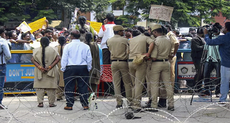 సమ్మెకు సిద్ధం అవుతున్న ప్రభుత్వ ఉద్యోగులు 