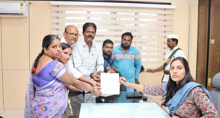 కార్మికుల సమస్యలు పరిష్కరించాలని వినతి