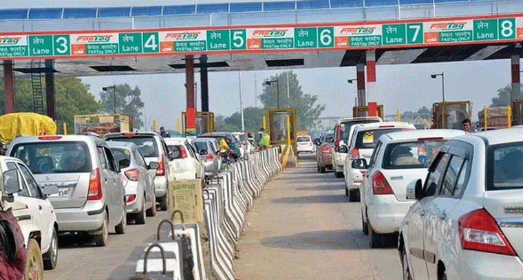 వాహనదారులకు గుడ్ న్యూస్.. టోల్‌ప్లాజా దగ్గర దూసుకెళ్లిపోవచ్చు