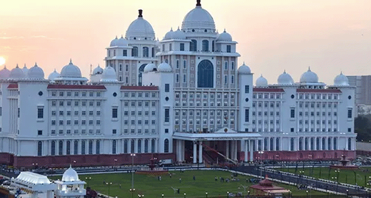 బస్సు ప్రమాదం.. సెక్రటేరియట్‌లో కంట్రోల్ రూమ్ ఏర్పాటు