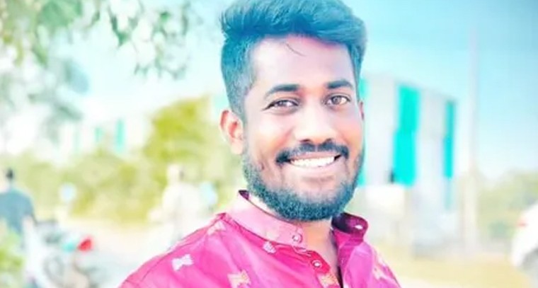 సెల్ఫీ మోజులో సాగర్ బ్రిడ్జిపై నుంచి నదిలోపడ్డ యువకుడు