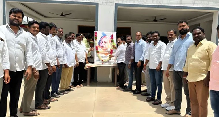 పీవీ జయంతి వేడుకల్లో ఎమ్మెల్యే వీర్ల పల్లి శంకర్