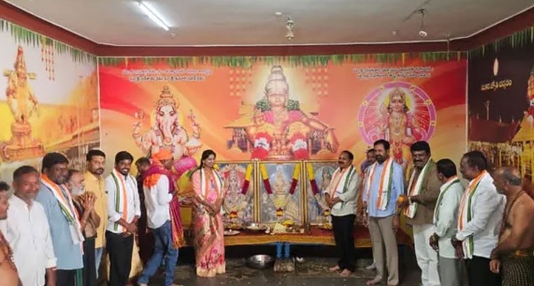 అయ్యప్ప స్వామిలకు అన్న ప్రసాద వితరణ