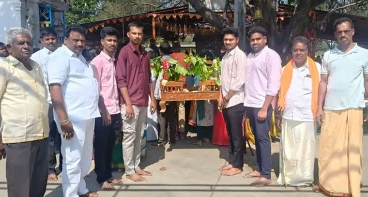 ఘనంగా శ్రీఆంజనేయ స్వామి పల్లకీ సేవ