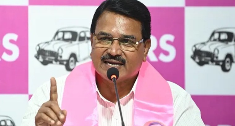 కాంగ్రెస్ నై కిసాన్, నై యూరియా అంటోంది: సింగిరెడ్డి