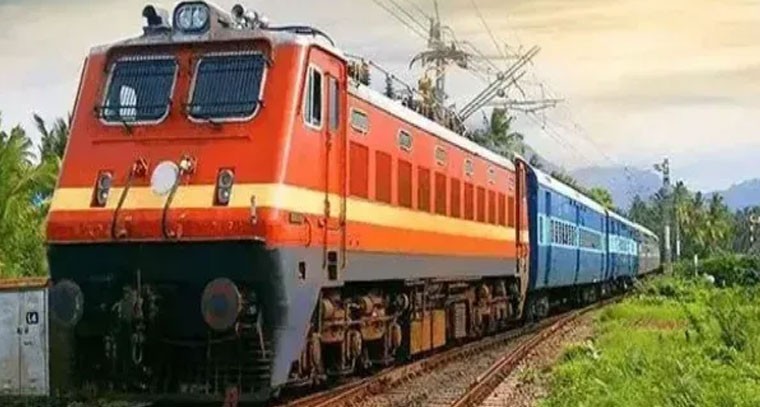 రైల్వే ప్రయాణికులకు అలర్ట్.. పలు రైల్లు రద్దు