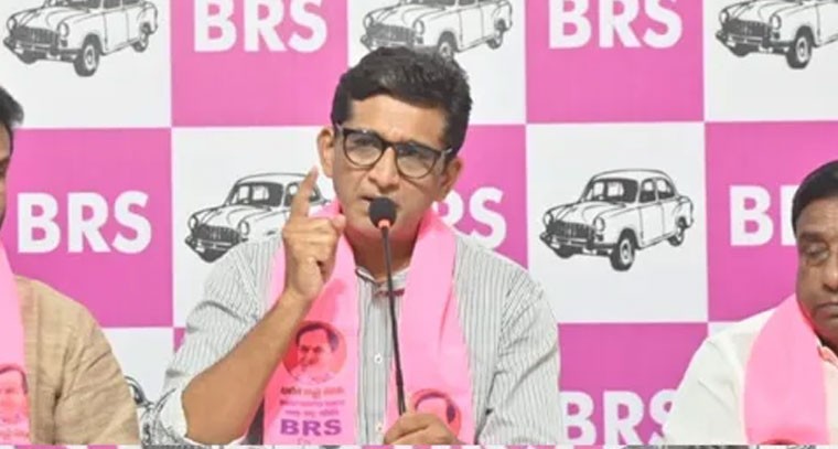 కాంగ్రెస్, BJP, TDP ఏకమై BRSపై దాడి చేస్తున్నాయి: సంజయ్