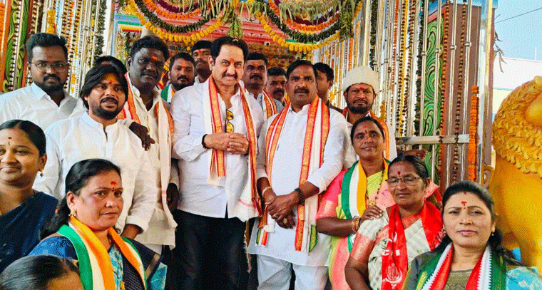  మున్సిపల్ ఎన్నికల ప్రచారంలో  ఎమ్మెల్యే బీర్ల అయిలయ్య