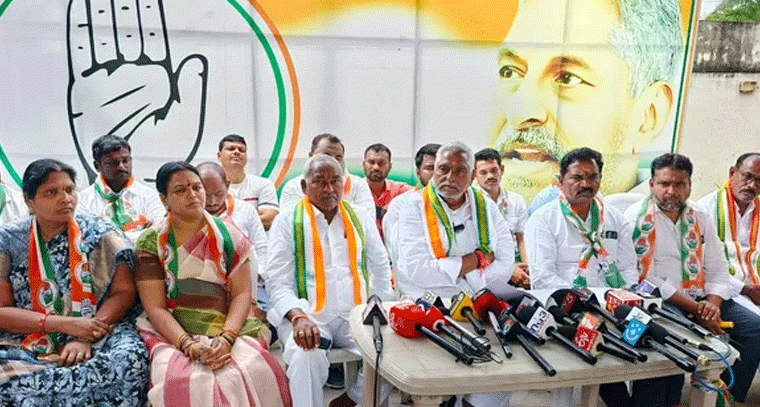 100 కోట్ల ఆస్తి కబ్జా: మాజీ మంత్రి