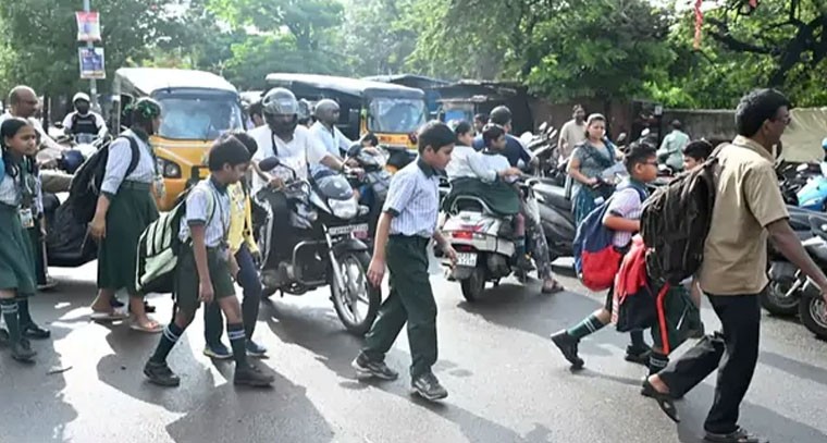 తెలుగు రాష్ట్రాల్లో ప్రారంభమైన పాఠశాలలు
