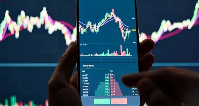 నష్టాలతో ప్రారంభమైన స్టాక్ మార్కెట్