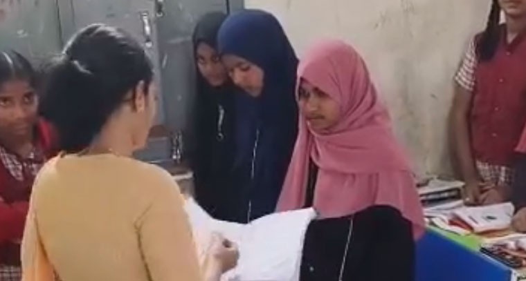 బాలికల ఉన్నత పాఠశాలను ఆకస్మిక తనిఖీచేసిన సబ్ కలెక్టర్