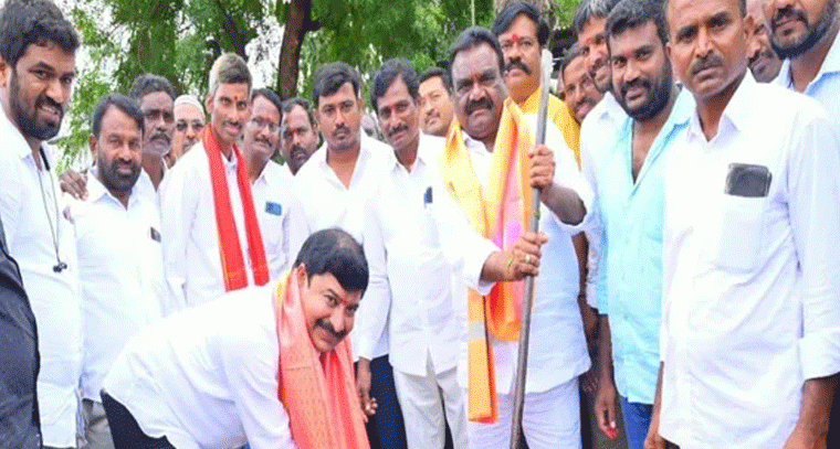  ఇందిరమ్మ ఇండ్ల శంకుస్థాపనలో ఎమ్మెల్యే