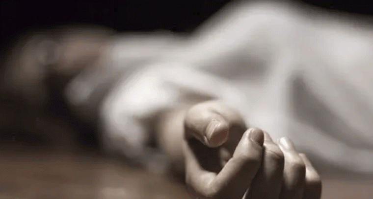 ప్రేమ పేరుతో విషపు సుది ఇచ్చి దళిత యువతి హత్య..?