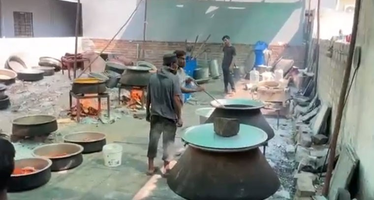 గ్యాస్ సిలిండర్ ల కొరత.. తీవ్ర ఇబ్బందుల్లో ప్రజలు