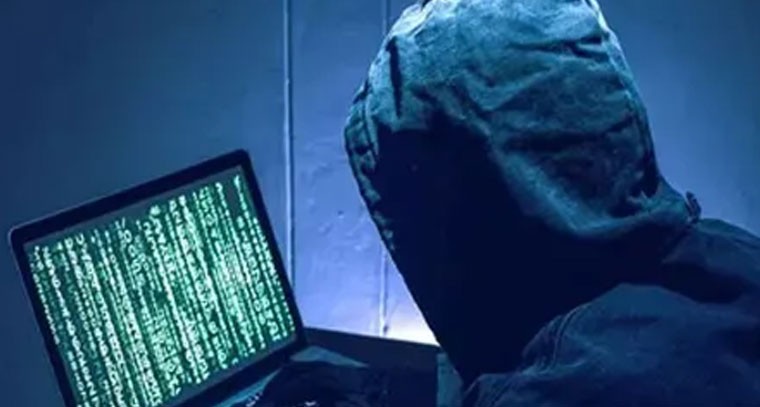 టీ పార్టీ గ్రూపులో చేర్పించి రూ. 40 లక్షలు కొట్టేశారు