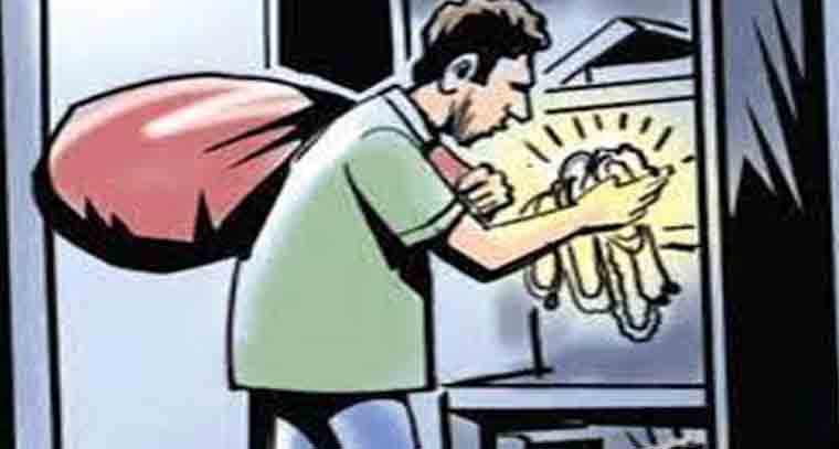 ఫిలింనగర్‌లో భారీ చోరీ 
