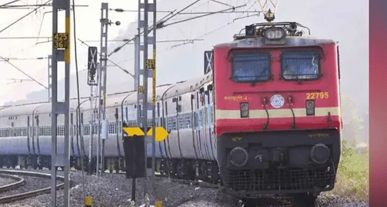 పెరిగిన రైల్వే టికెట్ ధరలు.. నేటి నుంచి అమల్లోకి