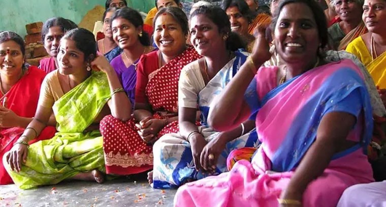 మహిళా సంఘాలకు ప్రతి నెలా రూ.70 వేలు.. నేరుగా ఖాతాలో జమ!