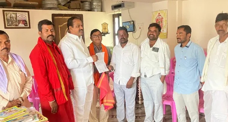 తుకారాం నాయక్ వైద్య ఖర్చులకు రూ. 1.50 లక్షల ఎల్వోసి అందజేత