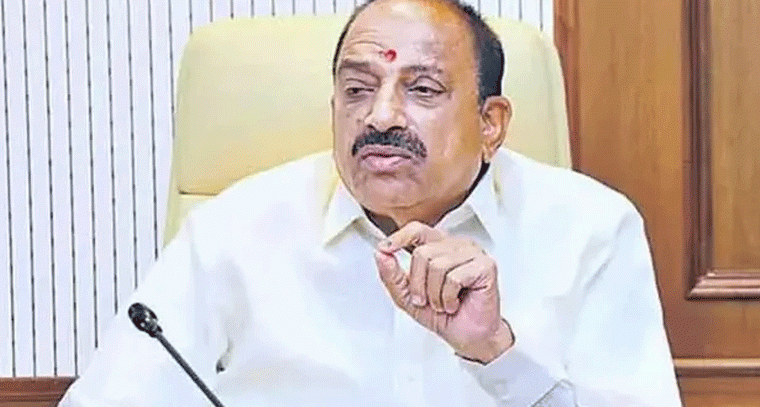 పత్తి రైతులు అప్రమత్తంగా ఉండాలి.. మంత్రి తుమ్మల