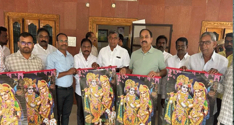 మంత్రి తుమ్మల చేతుల మీదుగా ఆయిల్ ఫెడ్ క్యాలెండర్ ఆవిష్కరణ