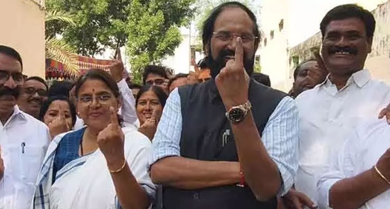 మున్సిపాలిటీల్లో 90% కాంగ్రెసే గెలుస్తుంది : మంత్రి ఉత్తమ్