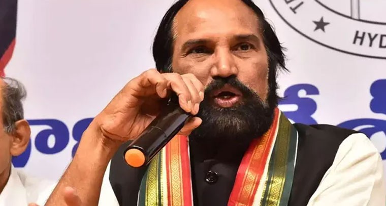 జగన్‌తో చెట్టాపట్టాలేసుకుని తిరిగింది మీరే కదా: ఉత్తమ్