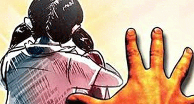 విద్యార్థులతో టీచర్ అసభ్య ప్రవర్తన