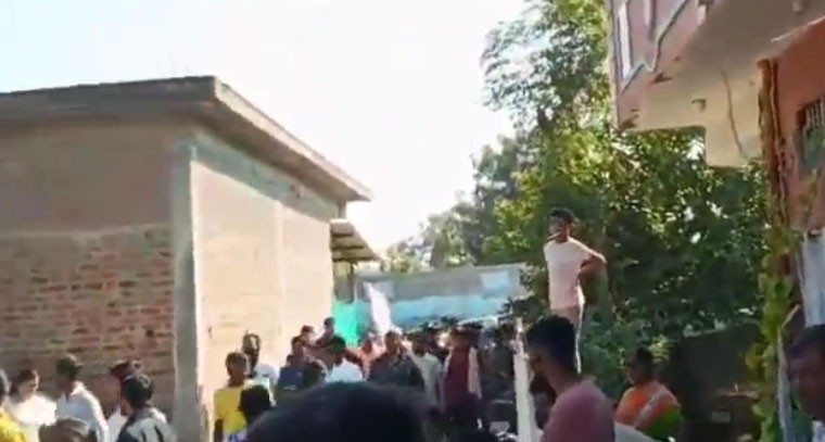 నా పైసలు నాకు ఇచ్చేయండి.. ఓడిపోయిన అభ్యర్థి ఆగ్రహం