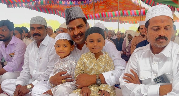  రంజాన్ పర్వదిన వేడుకల్లో ఎమ్మెల్యే  బీర్ల అయిలయ్య 