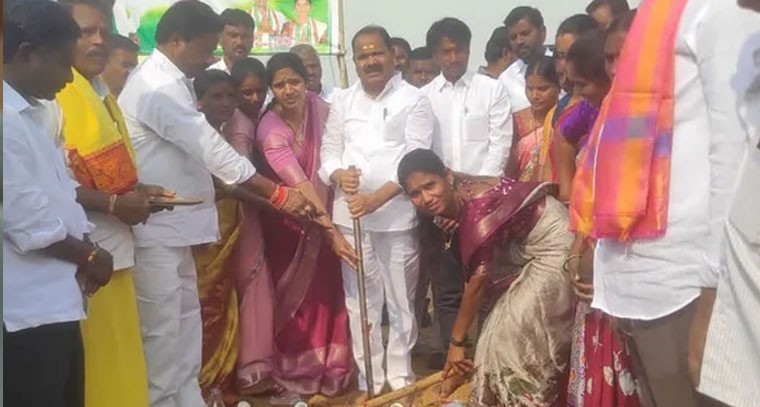  అన్నారం గ్రామంలో పర్యటించిన   ఎమ్మెల్యే వీర్లపల్లి శంకర్