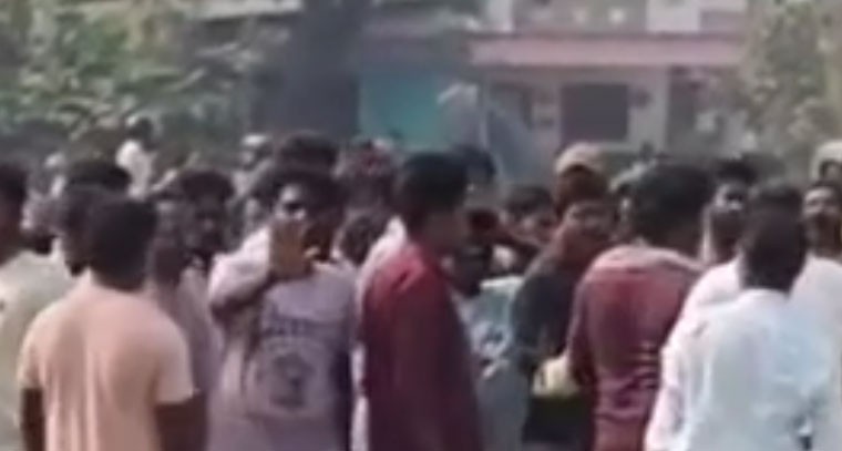 భట్టి విక్రమార్క ఇలాకాలో ఓడిపోయిన కాంగ్రెస్ సర్పంచ్ అభ్యర్థుల దౌర్జన్యాలు!