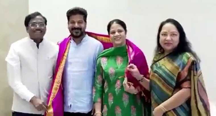 సీఎం రేవంత్ రెడ్డిని కలిసిన మంత్రి వివేక్ వెంకటస్వామి