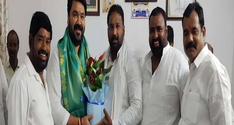  మంత్రి వాకిటి శ్రీహరిని కలిసిన ఎలుగంటి మధుసూదన్ రెడ్డి