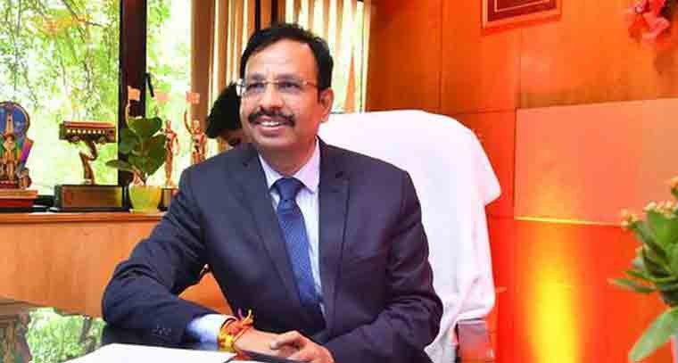 పాపులారిటీ కోసం సాహసాలు చేసేవారికి కౌన్సిలింగ్ ఇవ్వాలి 
