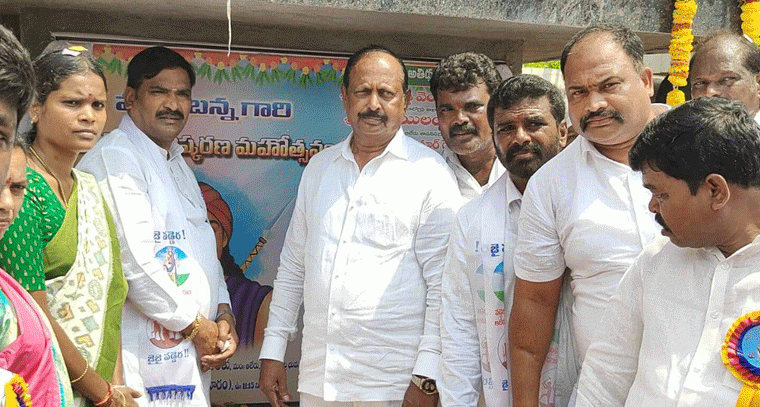 వడ్డె ఓబన్న ఆశయాలు సాధించాలి : ప్రభుత్వ విప్ ఆలేరు ఎమ్మెల్యే బీర్ల అయిలయ్య