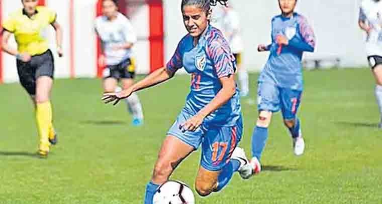 హైదరాబాద్ లో మహిళా ఫుట్‌బాల్ అకాడమీని ఏర్పాటు చేయనున్న ప్రభుత్వం 