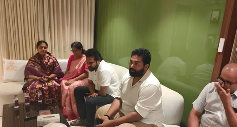 త్వరగా కోలుకుని జనజీవనంలోకి రావాలి: నర్సాపూర్ ఎమ్మెల్యే